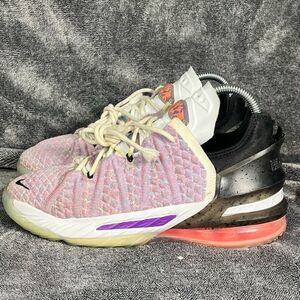 Nike LeBron 18 Basketball Shoes women’s 6.5 / Youth’s 5Y Multicolor